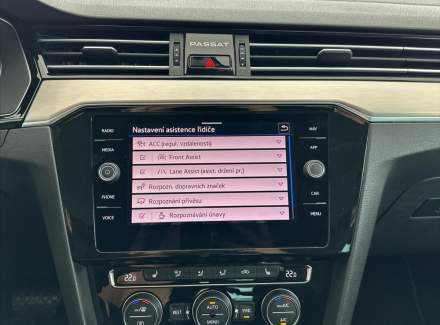 Volkswagen - Passat