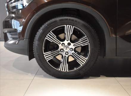 Volvo - XC40