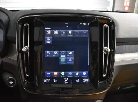 Volvo - XC40