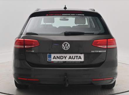 Volkswagen - Passat