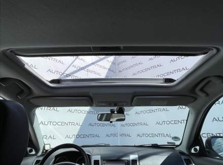 Mitsubishi - Outlander