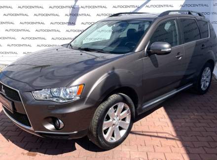 Mitsubishi - Outlander