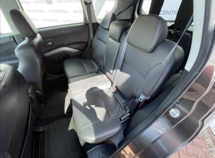 Mitsubishi - Outlander