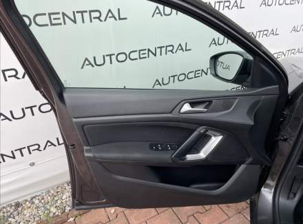 Peugeot - 308