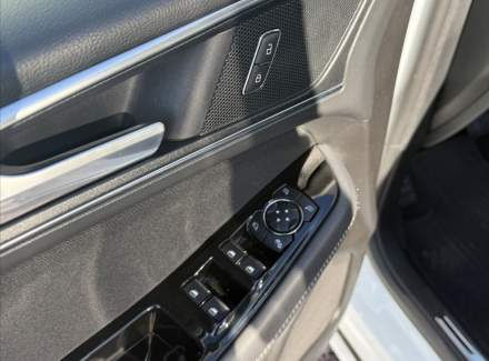 Ford - S-MAX