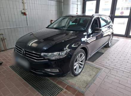 Volkswagen - Passat