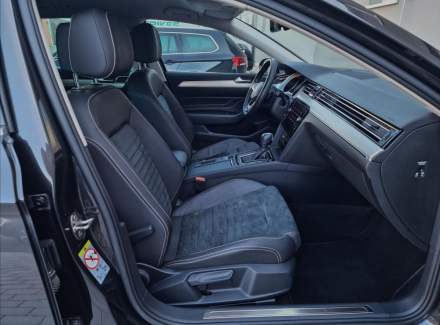 Volkswagen - Passat