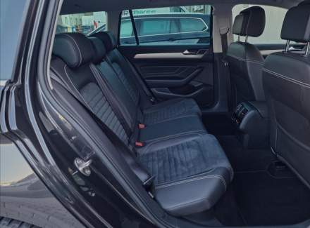 Volkswagen - Passat