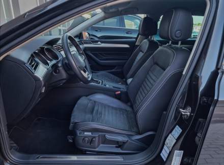 Volkswagen - Passat