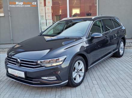 Volkswagen - Passat