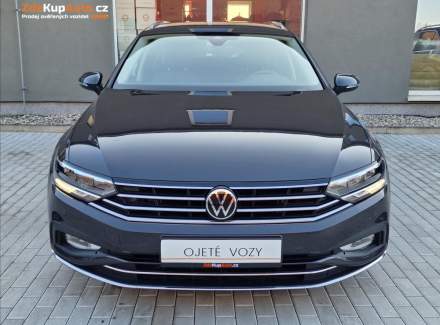 Volkswagen - Passat