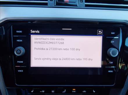 Volkswagen - Passat