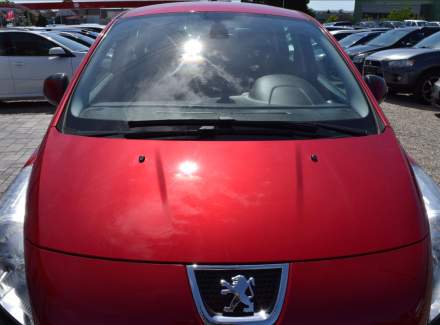 Peugeot - 3008