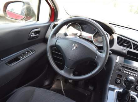 Peugeot - 3008