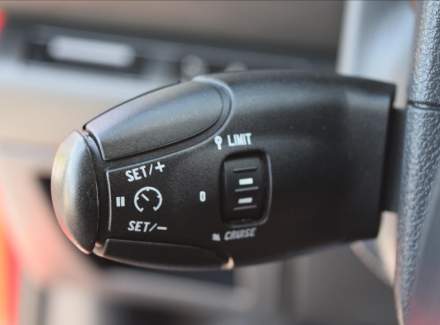 Peugeot - 3008