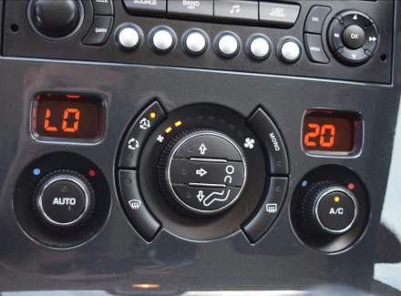 Peugeot - 3008