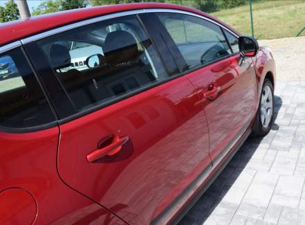 Peugeot - 3008