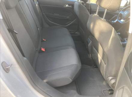 Peugeot - 308