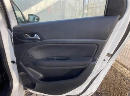 Peugeot - 308