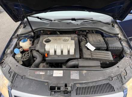 Volkswagen - Passat