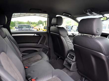 Audi - Q7
