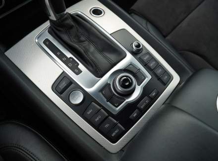 Audi - Q7