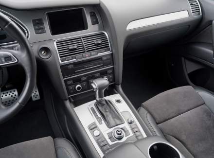 Audi - Q7