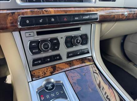 Jaguar - XF