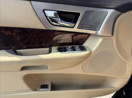 Jaguar - XF