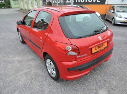 Peugeot - 206