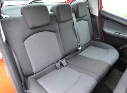 Peugeot - 206
