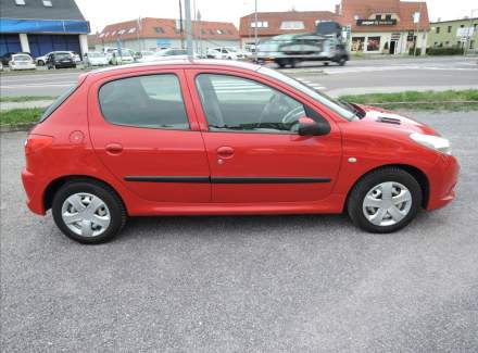 Peugeot - 206