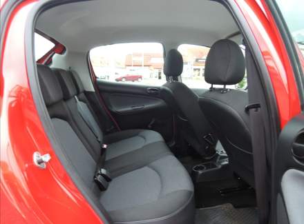 Peugeot - 206