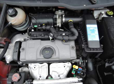 Peugeot - 206