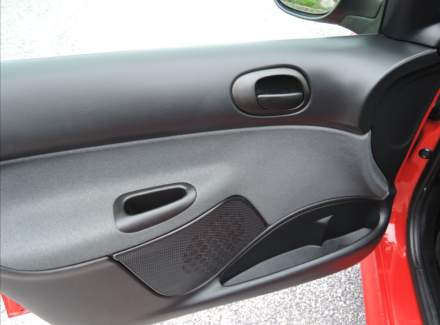 Peugeot - 206