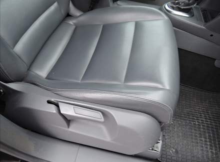 Volkswagen - Touran