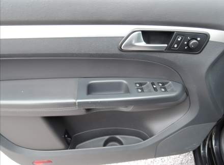 Volkswagen - Touran