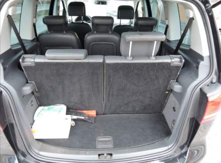 Volkswagen - Touran