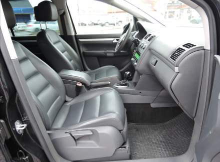 Volkswagen - Touran