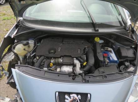 Peugeot - 207