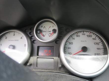 Peugeot - 207