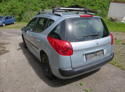 Peugeot - 207