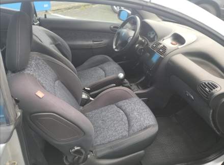 Peugeot - 206