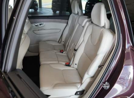 Volvo - XC90