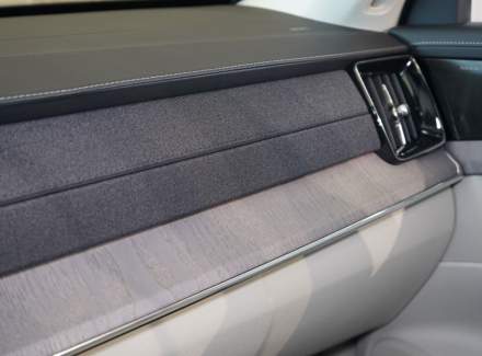 Volvo - XC90
