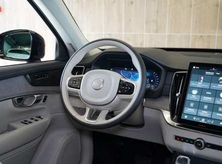 Volvo - XC90