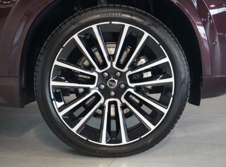 Volvo - XC90