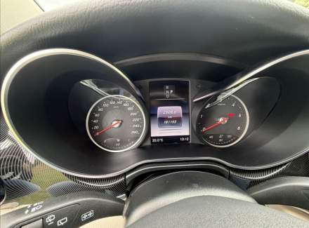 Mercedes-Benz - V-class