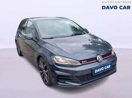 Volkswagen - Golf