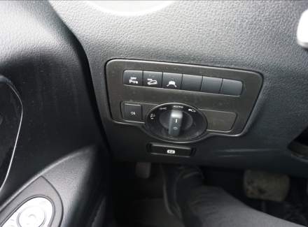 Mercedes-Benz - Vito
